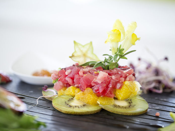 Fotografia professionale di una tartare. Fotografo per ristoranti food piatti gourmet e stellati