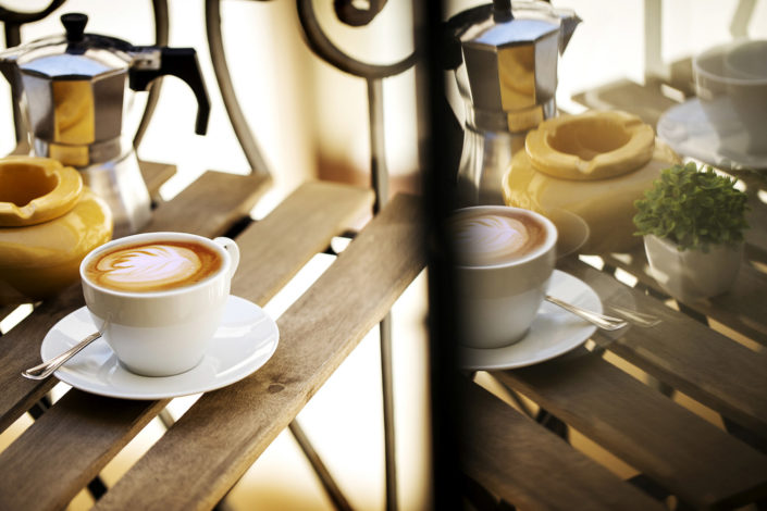 Fotografo per alberghi e strutture di lusso. In foto caffè e cappuccino