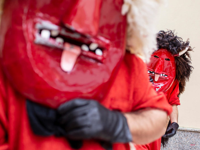 Il ballo dei Diavoli in Sicilia a Prizzi durante la Domenica di Pasqua