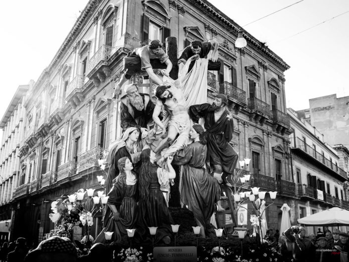 Gruppo Statuario Di Caltanissetta Fotografia durante la settimana di Pasqua