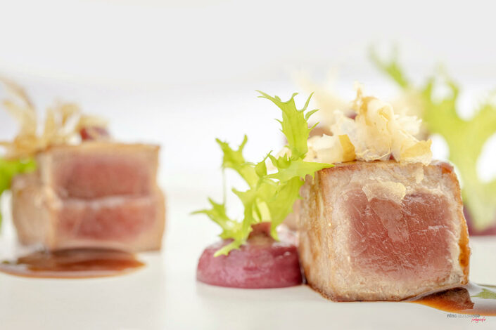 Tuna fish food photography Trapani foto menu ristorante Michelin in Sicilia fotografo Nino Lombardo